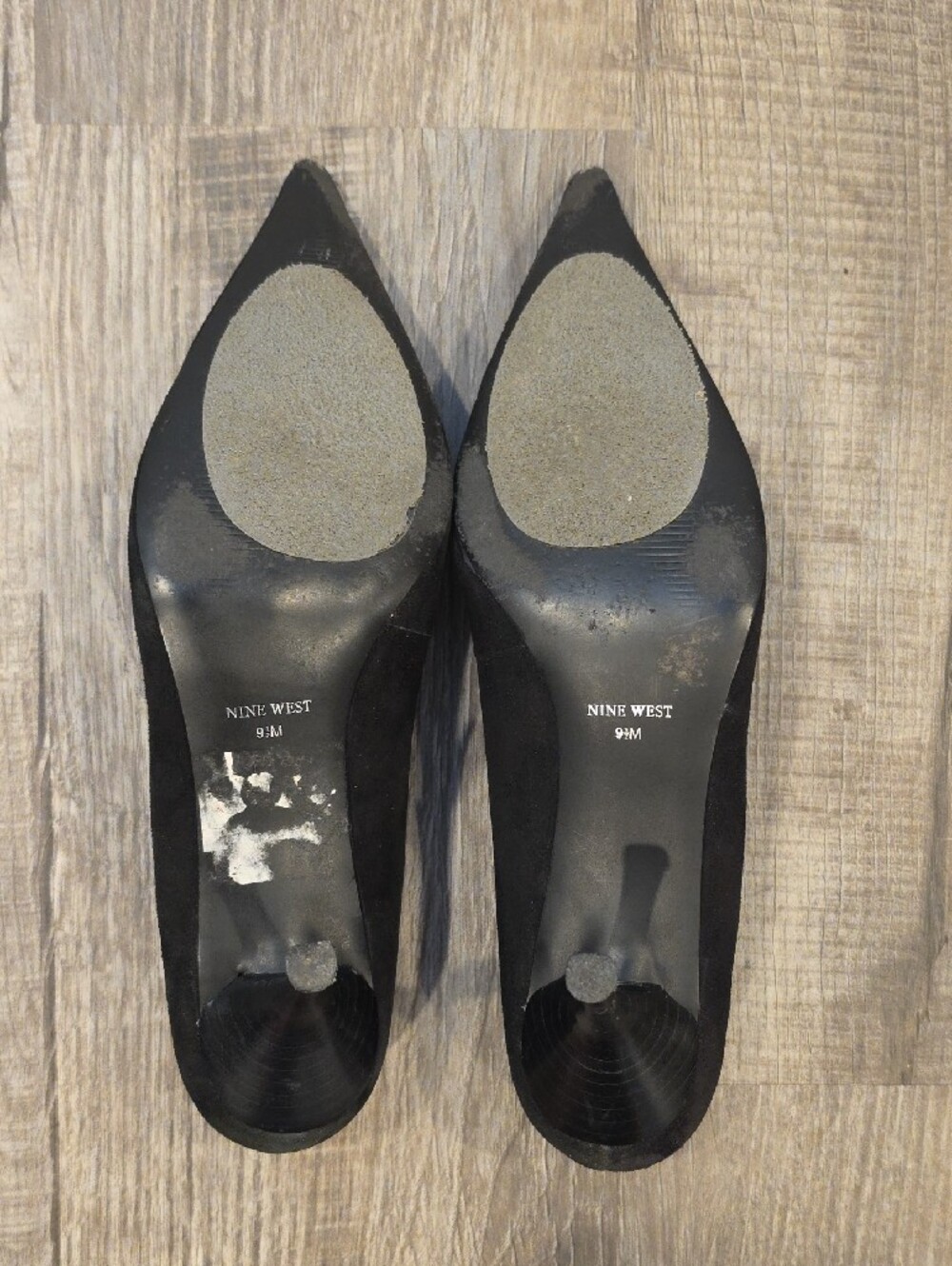 Nine West Black Pointed-Toe Suede Pumps 9.5 - Picture 4 of 5